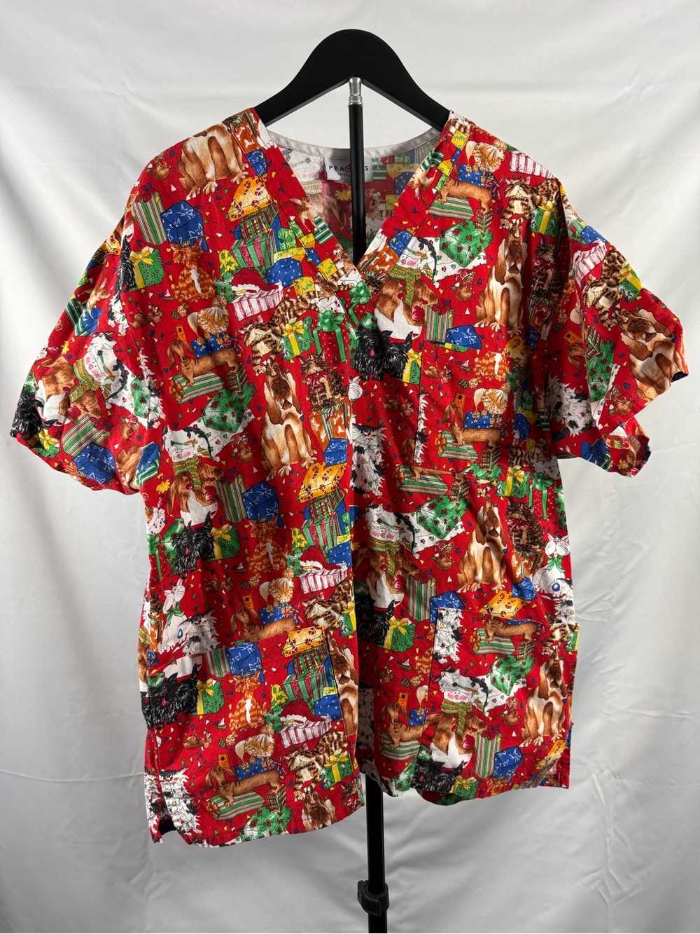Peaches Uniforms Christmas Dog Cat Scrub Top XL Holiday Vet Nurse Cotton